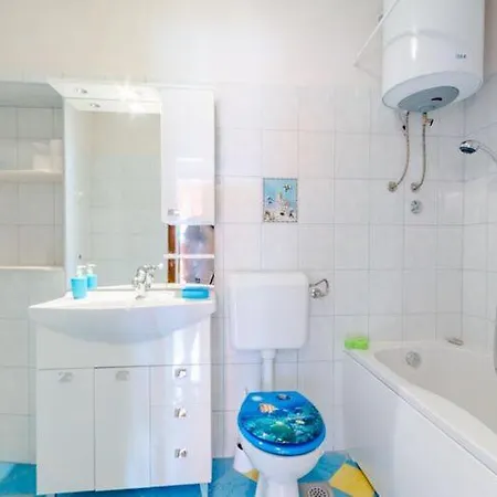 شقة Magdalena - Three Bedroom Nerezisca