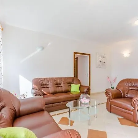 Magdalena - Three Bedroom شقة